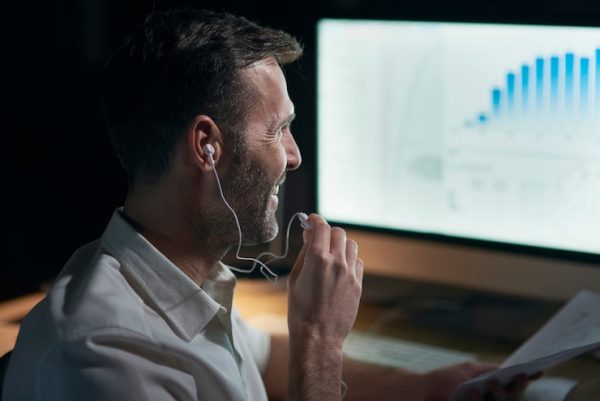 side-view-man-listening-music-his-office_329181-17556.jpg Trade Fundamentals